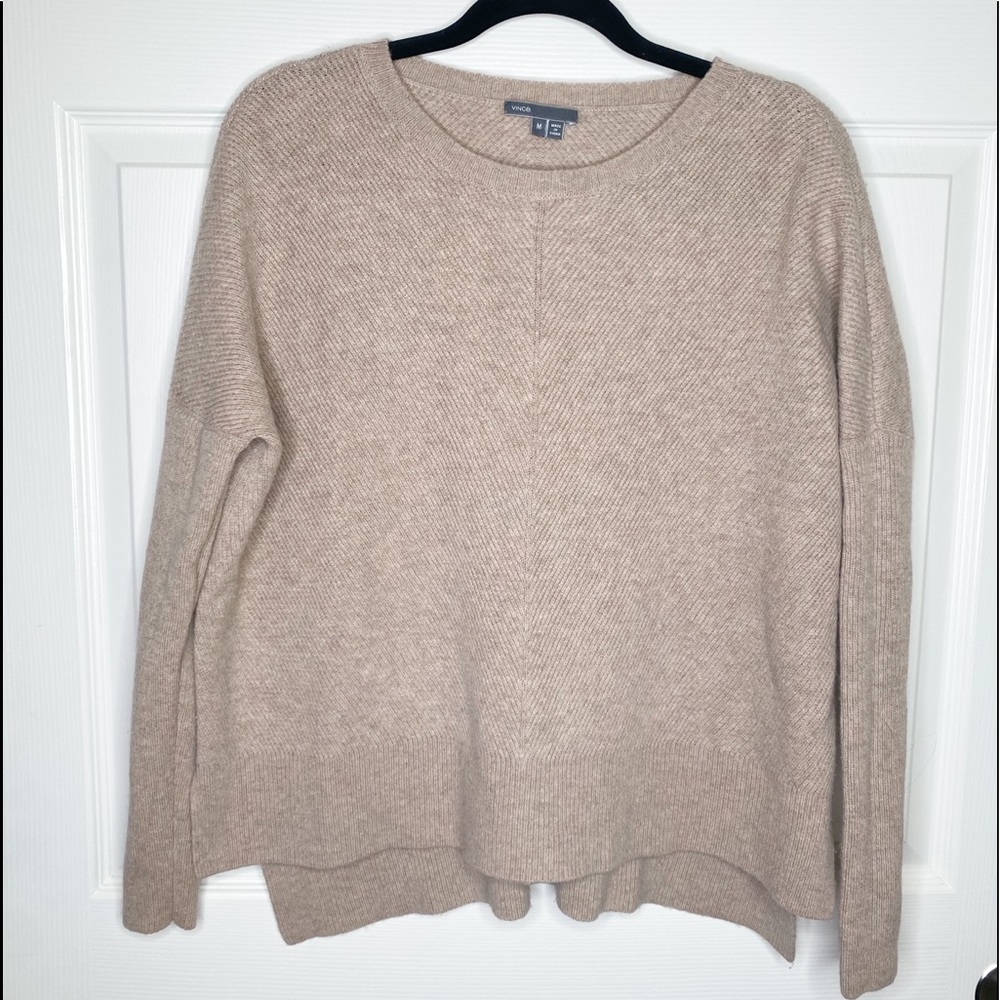 Vince Wool Yak Blend High Low Dolman Sleeve Oatmeal Sweater Size Medium - Picture 1 of 7